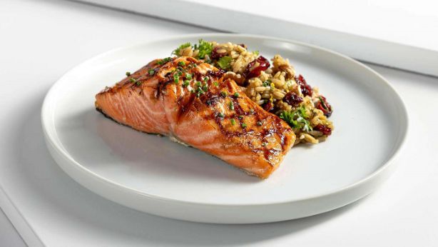 clean-eating-meal-delivery-salmon-lunch